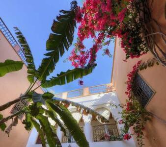 Riad Ineslisa Marrakesh Exteriör bild
